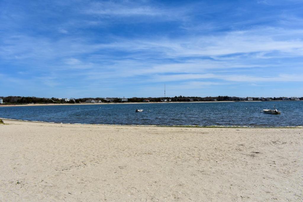 Seaside Serenity, Just A Block /0.1 Mile Away From The Beach Ярмут Экстерьер фото